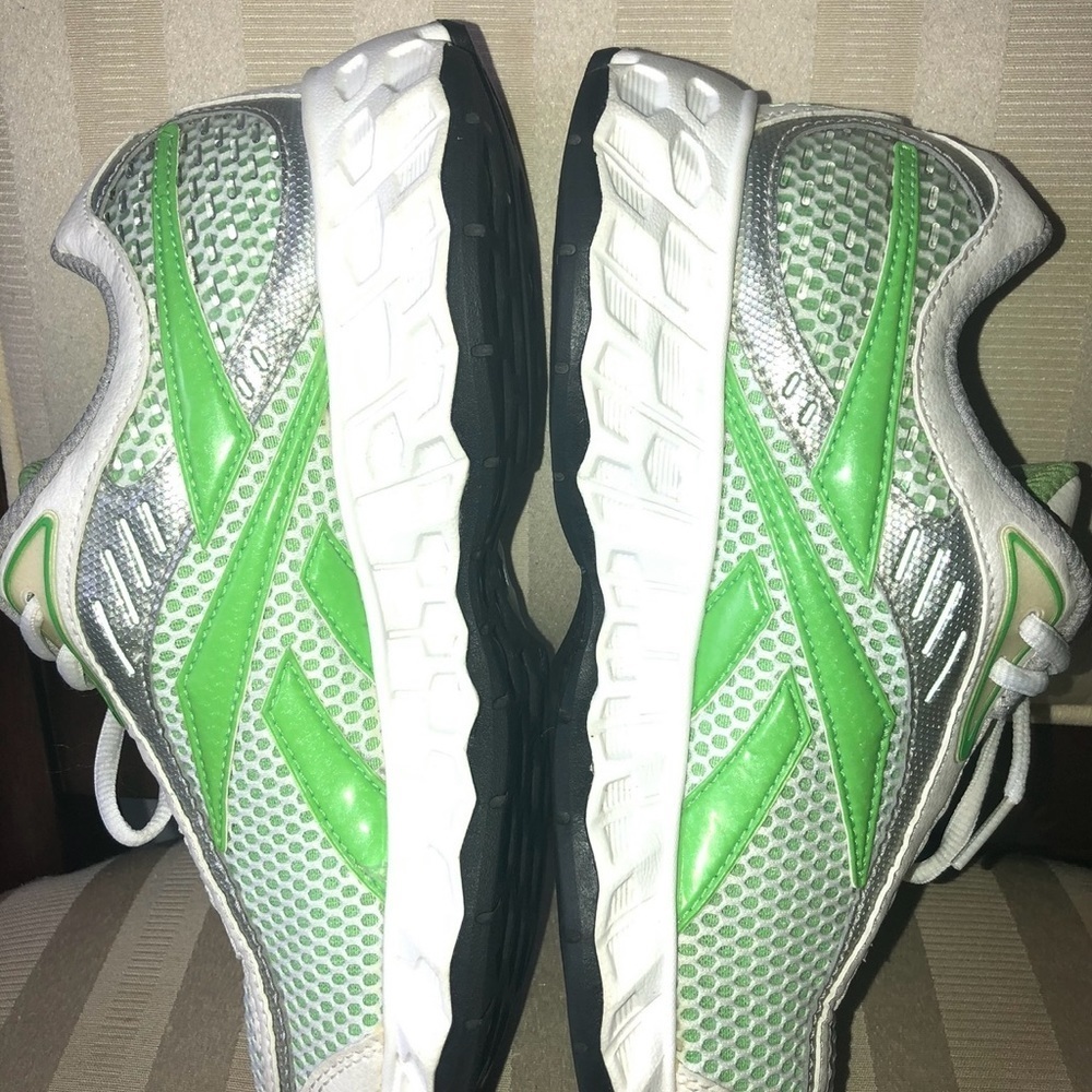 Reekbok easy women’s running shoes - Picture 4 of 6